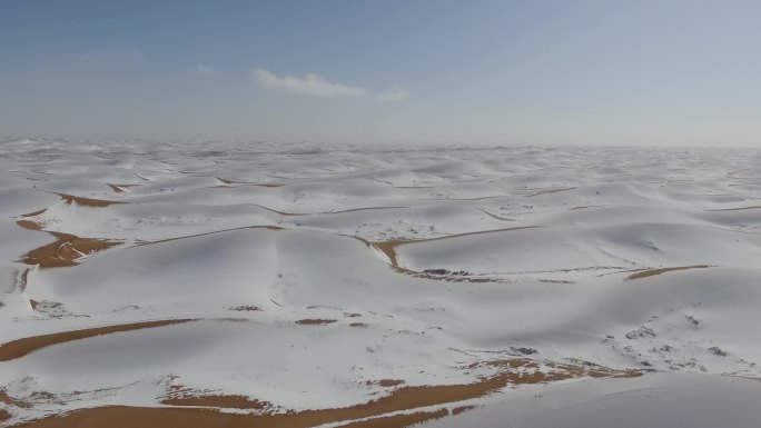 雪后的沙漠