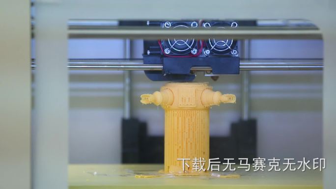 学生兴趣课3D打印设计师生互动