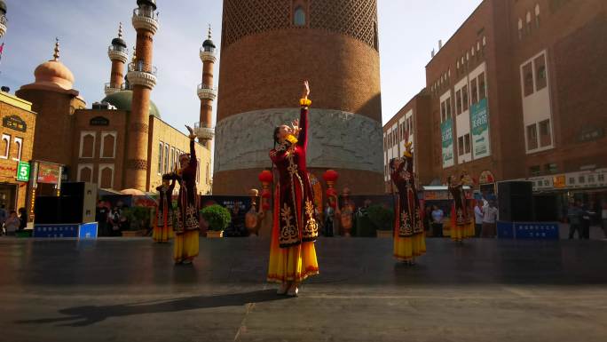 新疆维吾尔民族舞蹈