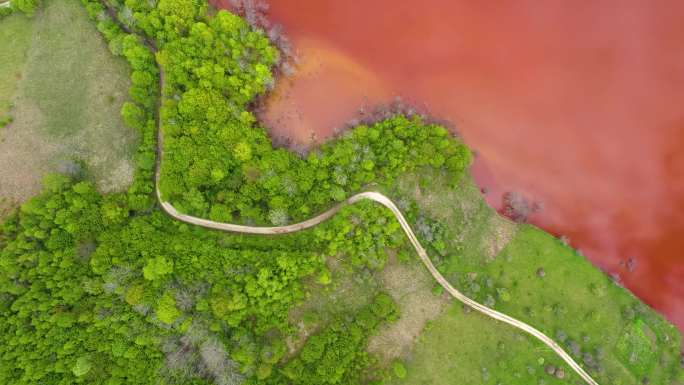 4K河流污染红色湖泊化学废水
