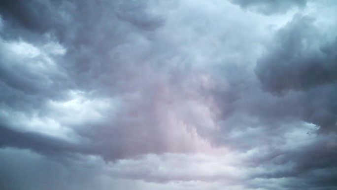 魔幻乌云闪电霹雳