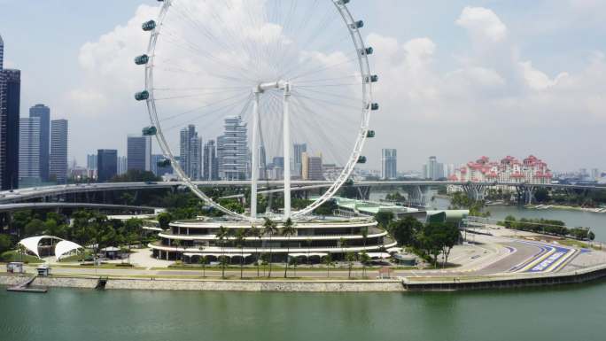 航拍新加坡圣淘沙滨海湾花园城市摩天轮4k