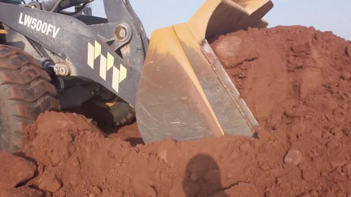 挖掘机装载机施工作业实拍视频素材