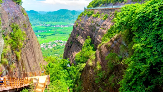 广西北流铜石岭风光峡谷的迷人景色