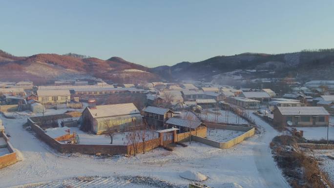 雪后小村庄清晨