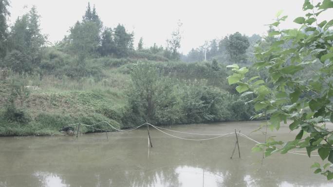 贫困山区低保户住宅实拍