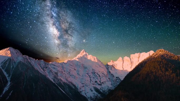 雪山神女峰星空银河