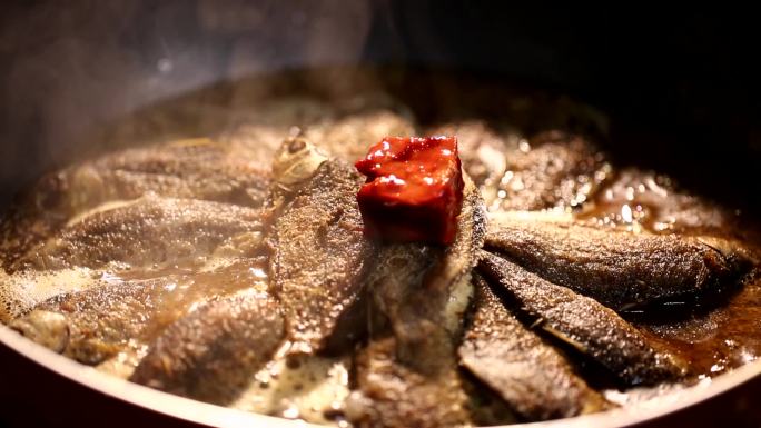 食品食材美食鱼鲫鱼炖鱼酥鱼