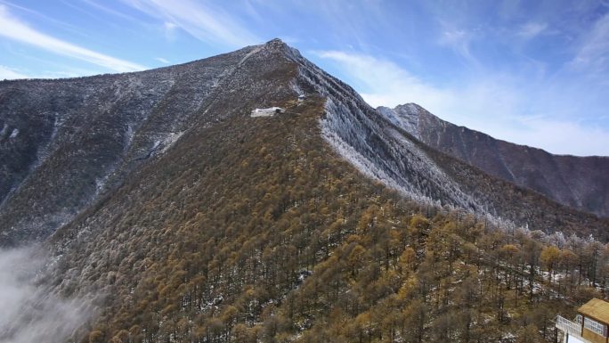 冬日航拍秦岭太白山