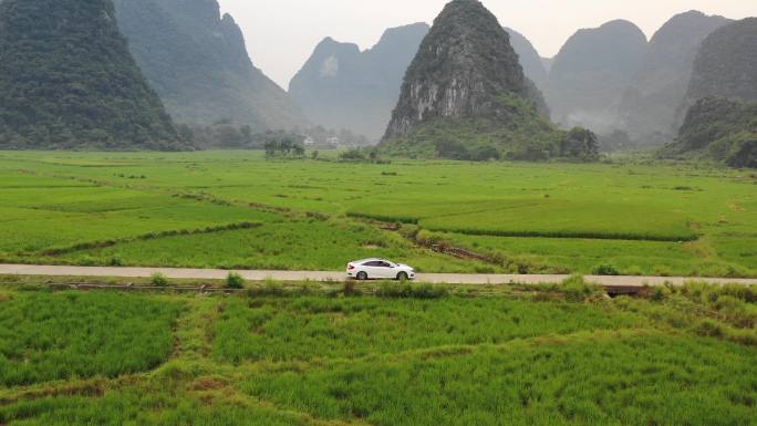 桂林山水航拍跟车