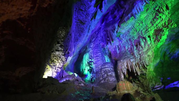 临沂沂水地下大峡谷钟乳石旅游胜地喀斯特地