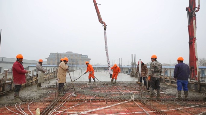 混凝土浇灌水泥网架安装