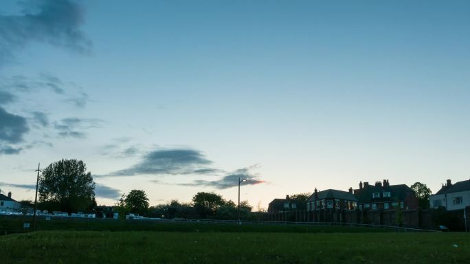 日落傍晚延时摄影英国纽卡斯尔城镇乡村高清