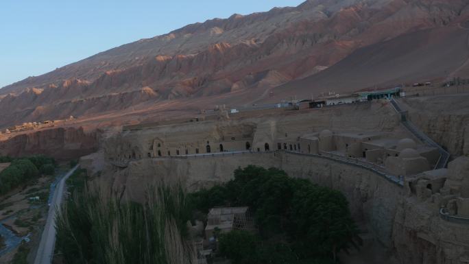 新疆吐鲁番千佛洞航拍4K素材遗址