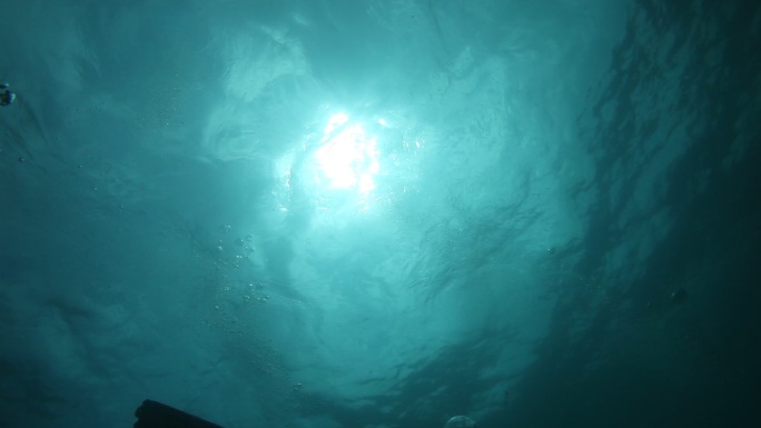 海底仰视透光海面素材03