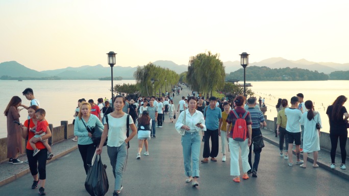 4K杭州-西湖断桥-行人游客延时