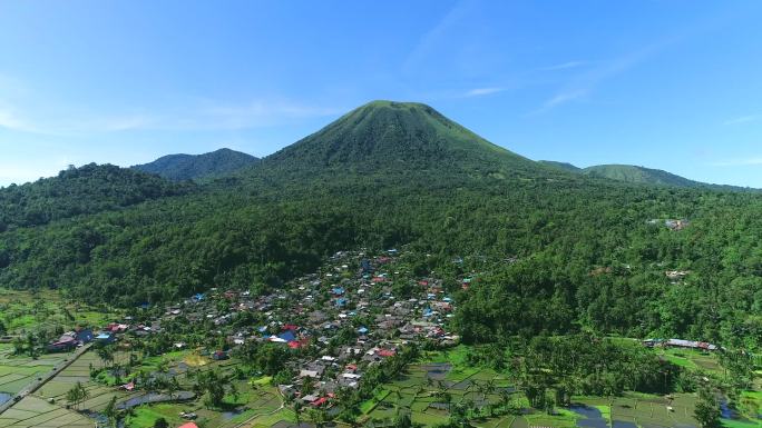 美娜多火山