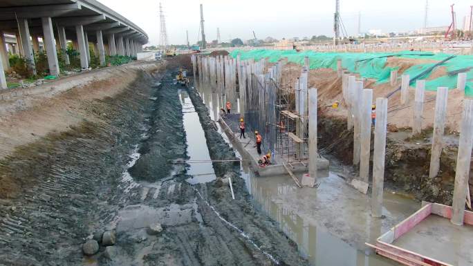 河涌淤泥打桩铺水泥4k航拍