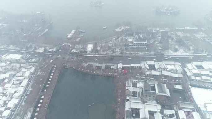 济南百花洲大明湖全景雪景