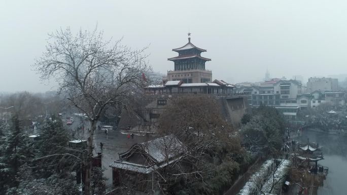 济南护城河解放阁雪景