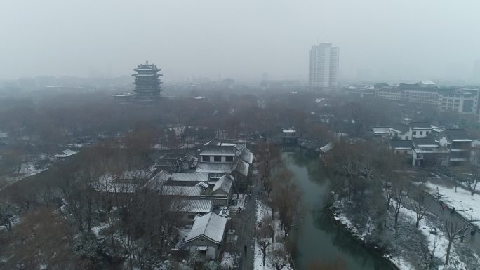 济南大明湖古建园林雪景