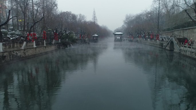 济南护城河雪景仙境
