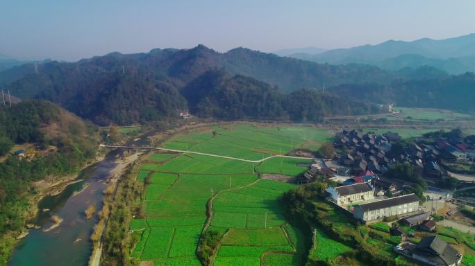 4K航拍南方山区村庄河流山峦03