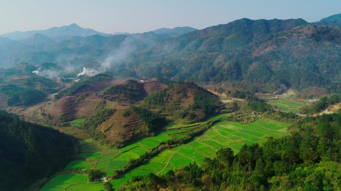 4K航拍大气南方丘陵山峦02