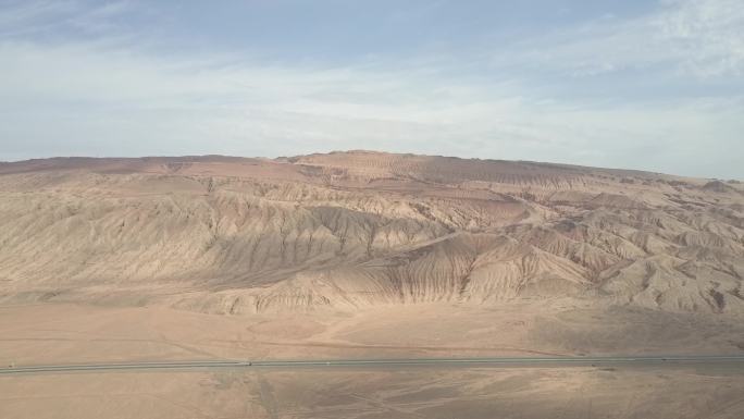 航拍沙漠公路新疆壮观时间长