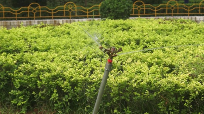 园林绿化-喷灌-节约用水