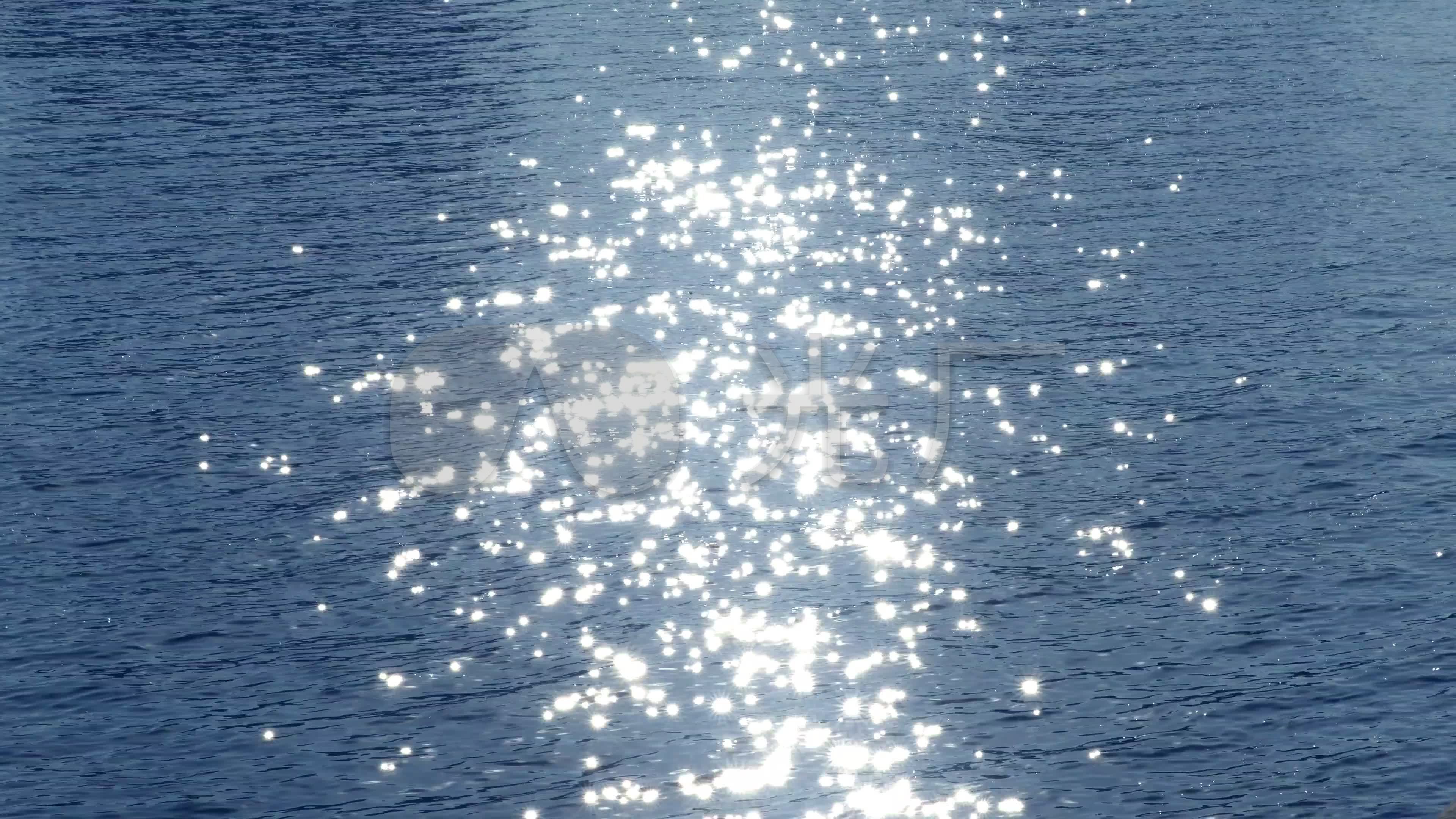 波光粼粼的水面高清图片下载-正版图片500756094-摄图网