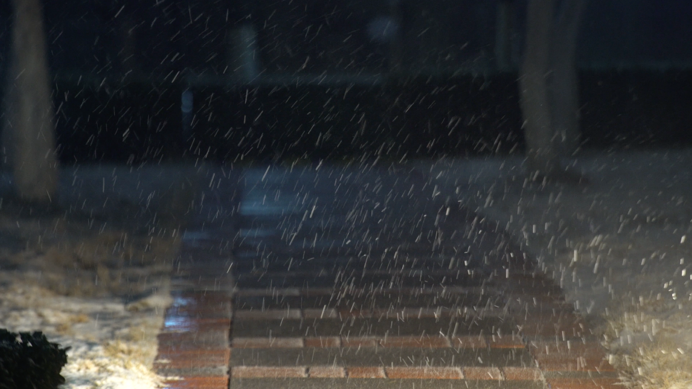 4k雪景-下雪-冬天路人冬天夜晚