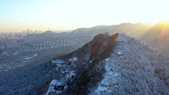 [有版权]4k航拍下雪冬季济南千佛山