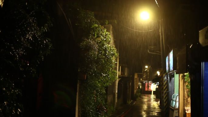 台湾-下雨的九份