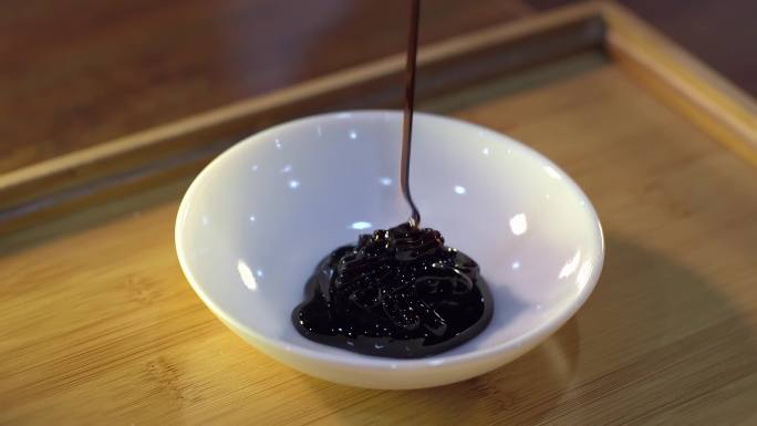 悬壶济世大医精诚-膏方药膏