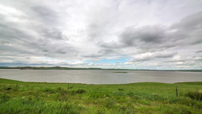 蓝天白云湖水草地4K延时素材