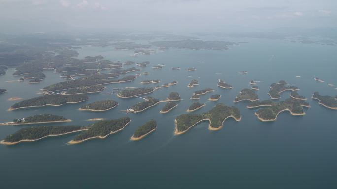 4K航拍千岛湖泊自然风光岛屿湖泊宜居