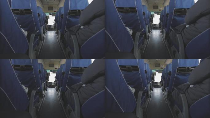 公交车乘坐内景