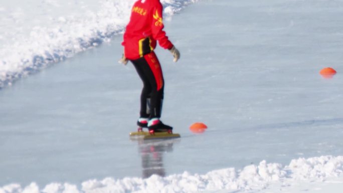 儿童学滑冰