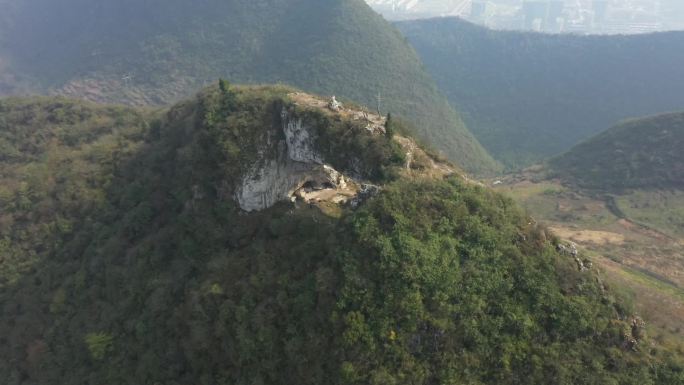 航拍贵州瓮安仙桥山