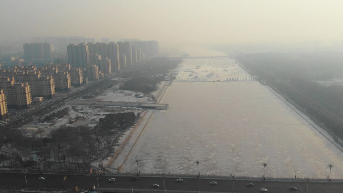 包头航拍中桥景观道防疫期间城市雾霾