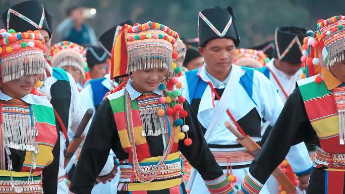 民族舞蹈视频云南傈僳族阔时节的集体舞