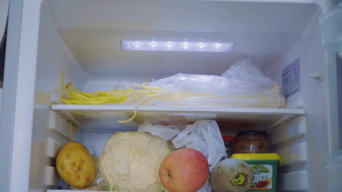 4K冰箱-冰箱里的水果蔬菜