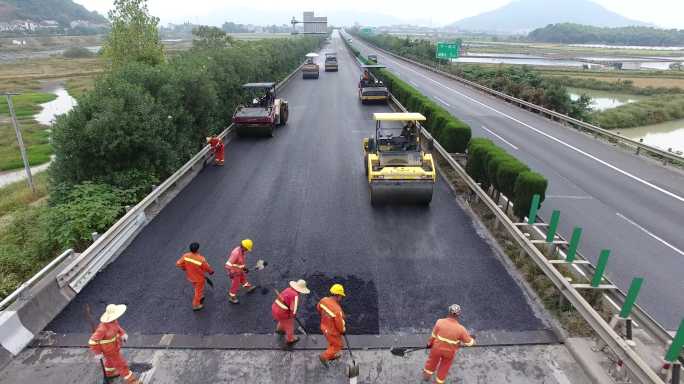 高速衢州基建养护断流施工修路