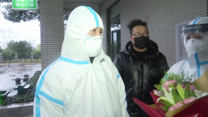 湖北汉川市首例孕产妇确诊病例康复出院