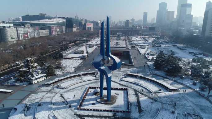 4k济南泉城广场泉标雪景