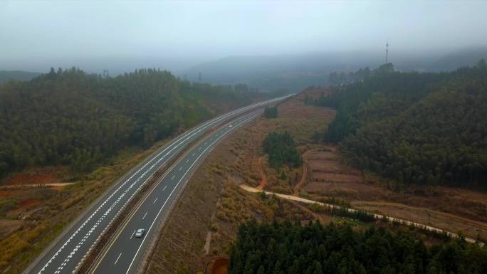 【4K】山间高速公路航拍