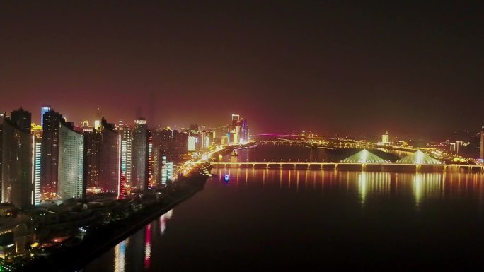 横跨湘江航拍长沙夜景