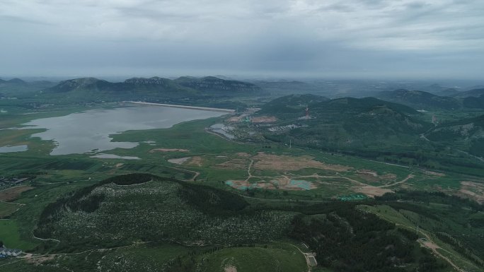 航拍尼山水库4k原始素材