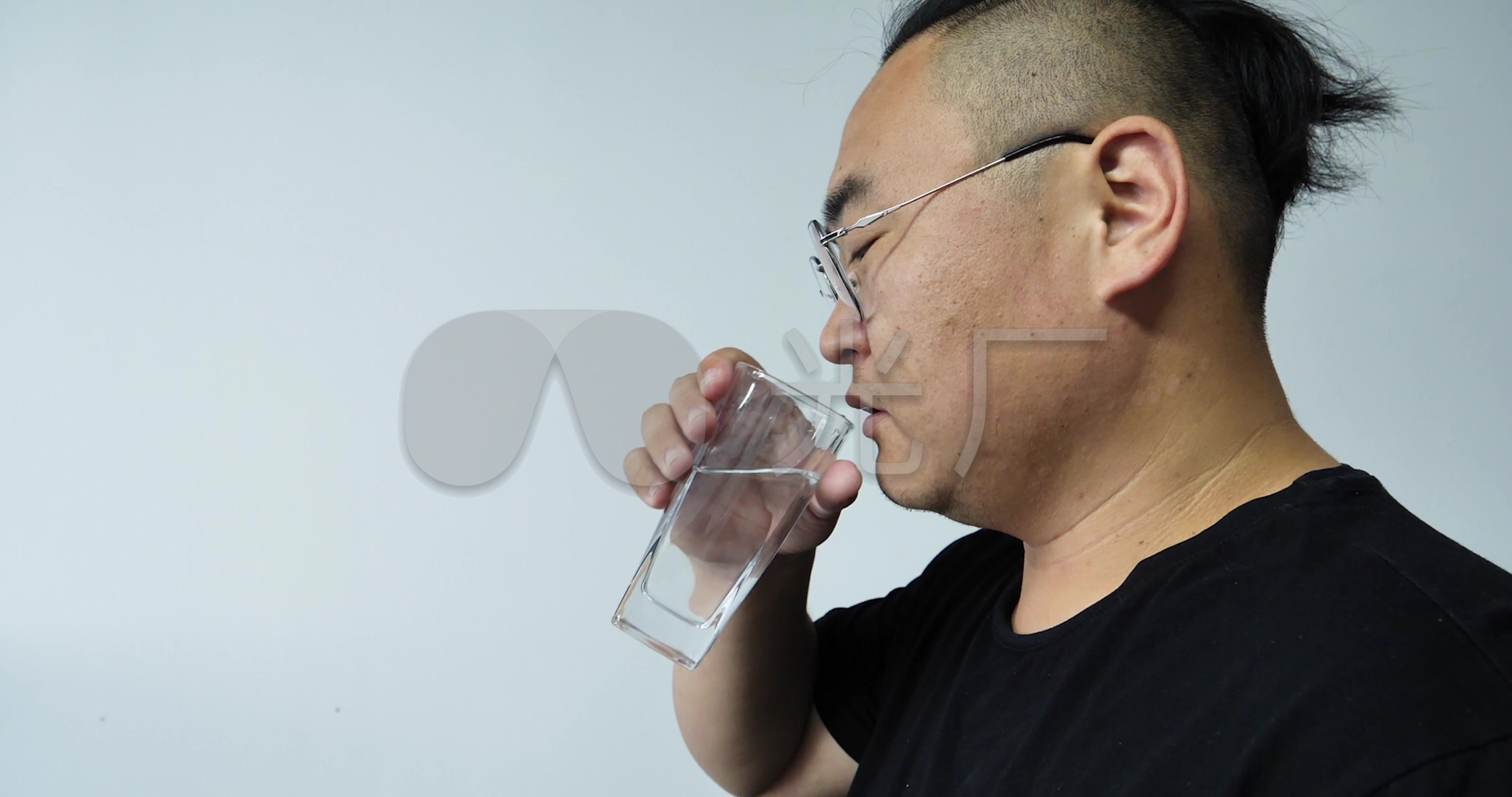 小青苗高端智能饮水机——幼儿园饮水机的首选－AI喝智能饮水_上饮智能科技